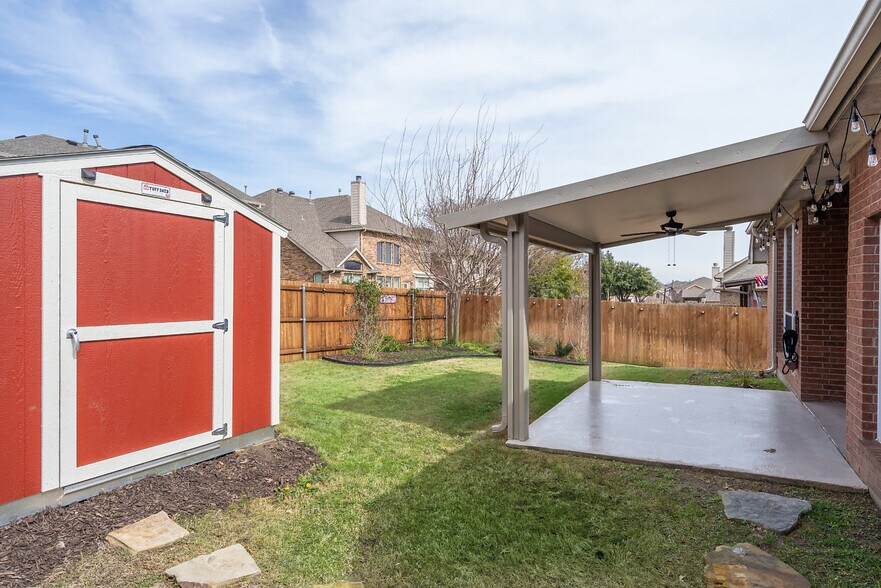 Building Photo - 3521 Amador Dr