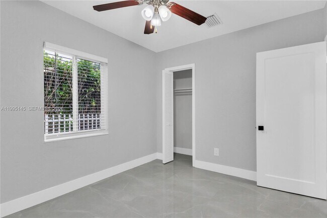 Building Photo - 51 SW 59th Ave