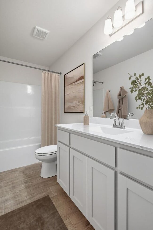 Building Photo - Beautiful 4 Bed / 2 Bath Home with Open Layout in Owasso