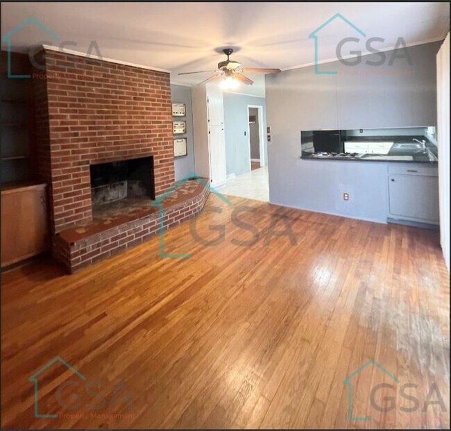 Building Photo - Two Bedroom Two Bath