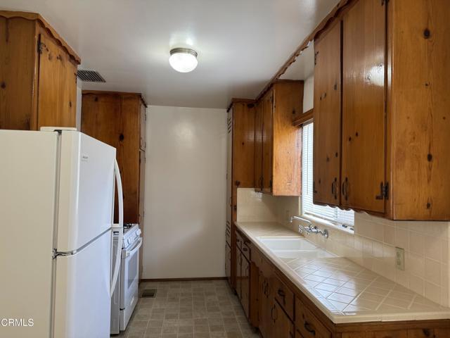 Building Photo - 516 Linwood Ave