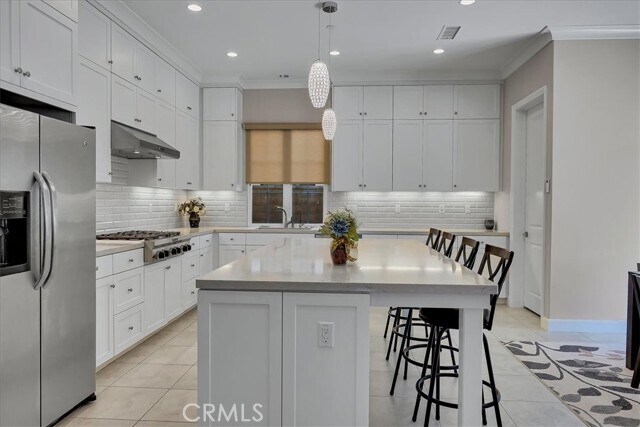 Building Photo - 54 Stetson