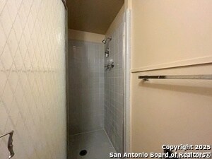 Building Photo - 4543 Cambray Dr