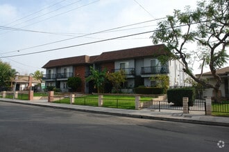Building Photo - Windsor Apartments