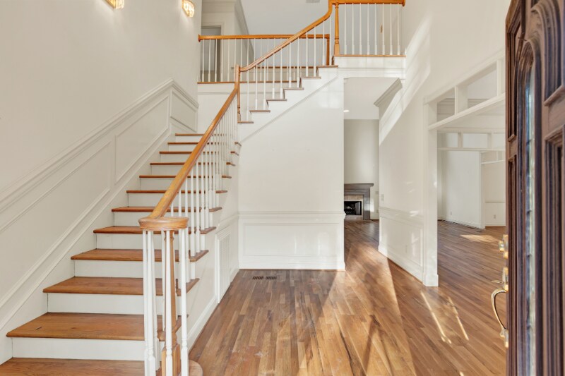 Building Photo - 2 Wakefield Pl