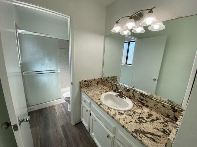 Building Photo - 4145 W Capitola Ave