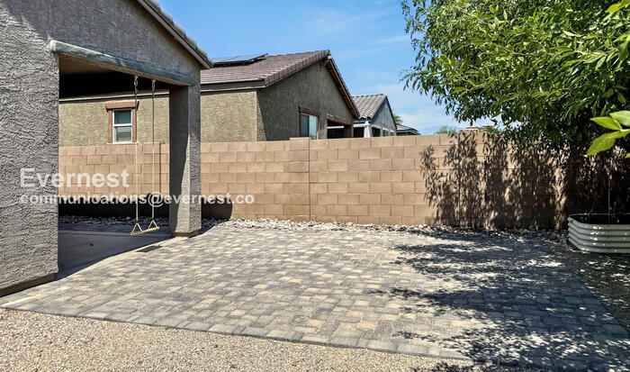 Building Photo - 10667 W Filbert St