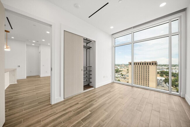 Building Photo - 123 Lexington Ave