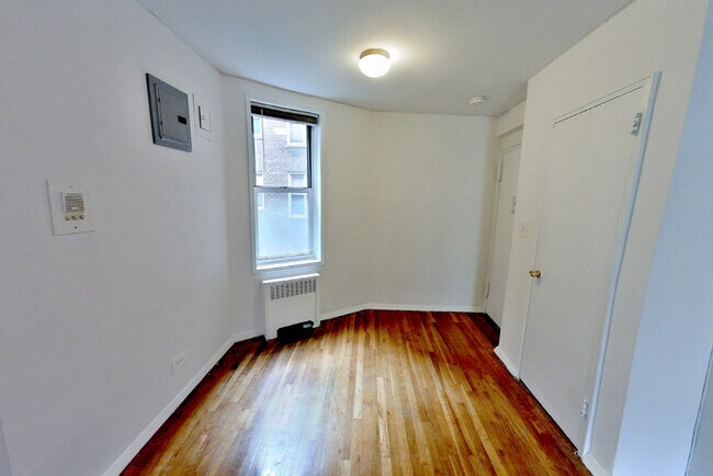 Building Photo - 340 East 58th Street