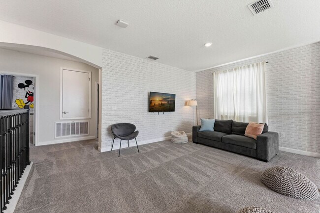 Building Photo - 770 Sticks St