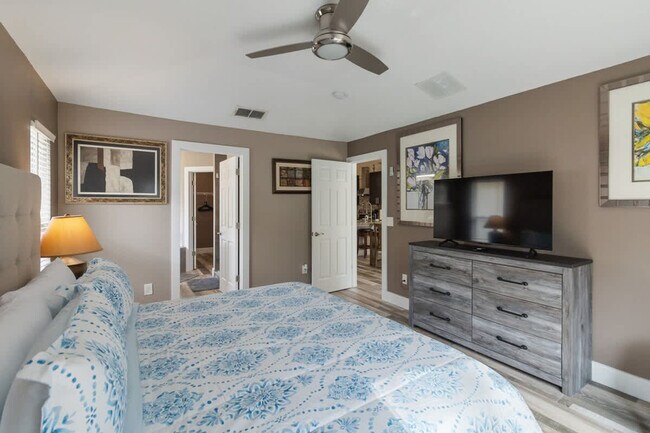 Building Photo - 140 Madiera Beach Blvd