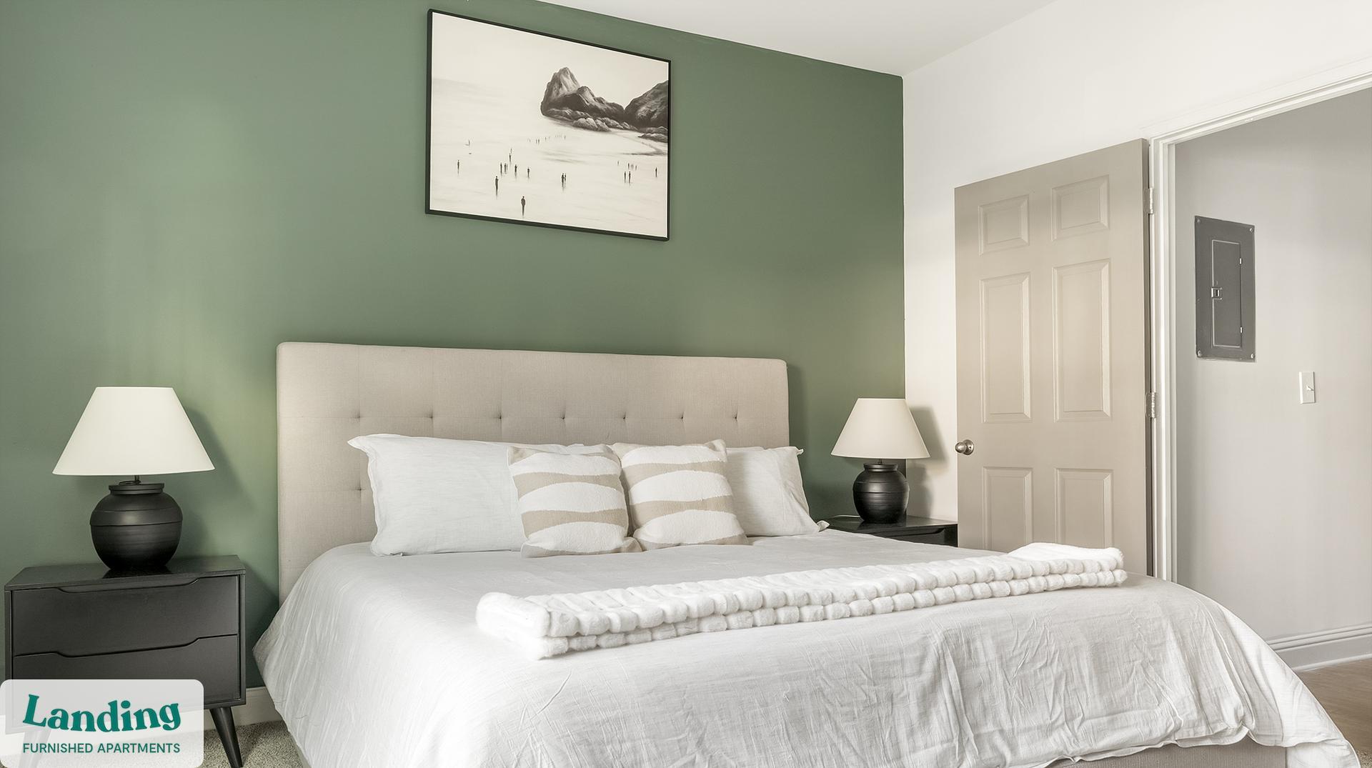 Building Photo - 925 Canterbury Rd NE