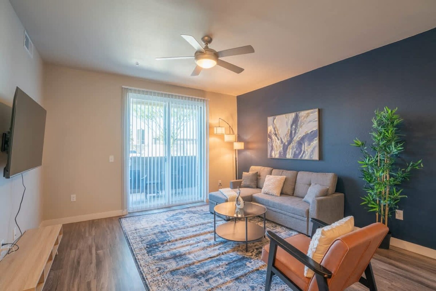 Building Photo - 1950 E Broadway Rd