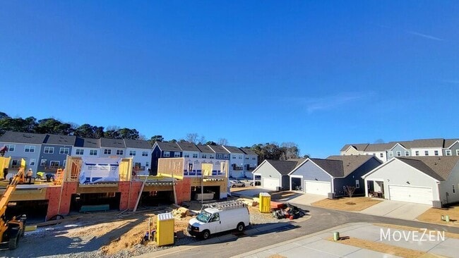 Building Photo - 720 Lucky Clover Way