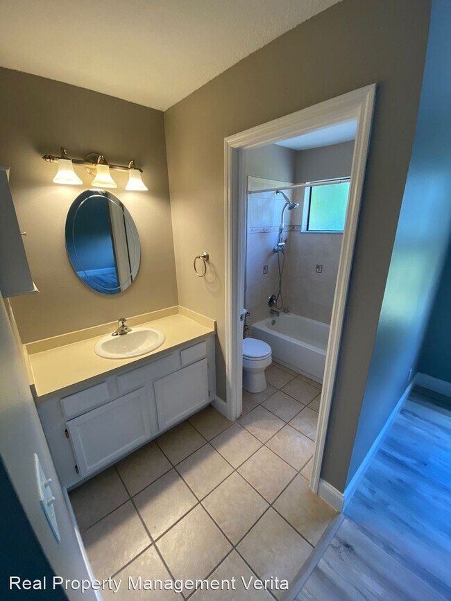 Building Photo - 2 br, 2.5 bath House - 2888 Wareham Ct