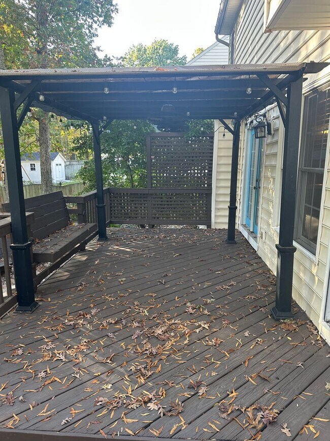 Building Photo - 3000 Sandy Bluff Pl