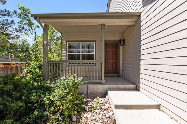 Building Photo - Spacious 5 bedroom home in the heart of Parker!