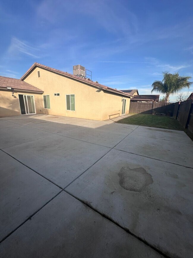 Building Photo - 509 Chapultepec Ave