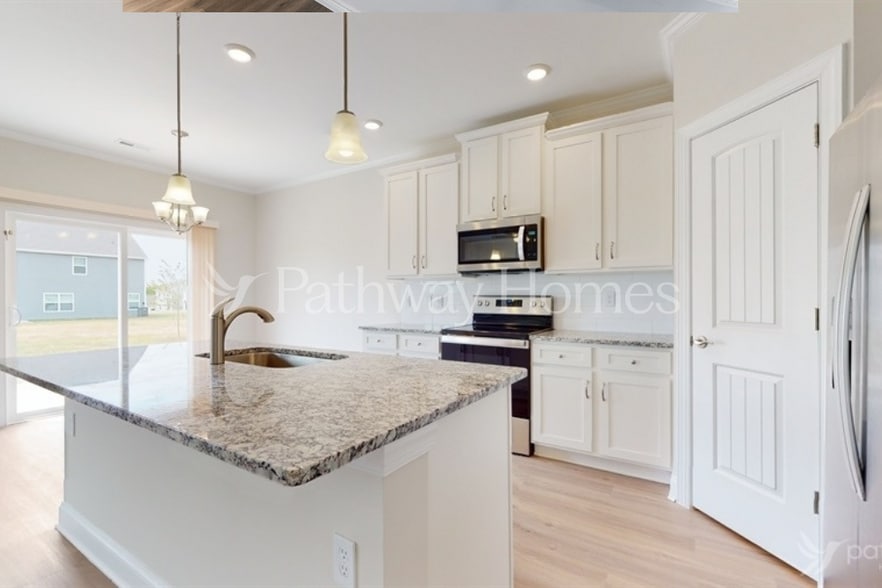 Building Photo - 129 Tanner Lp