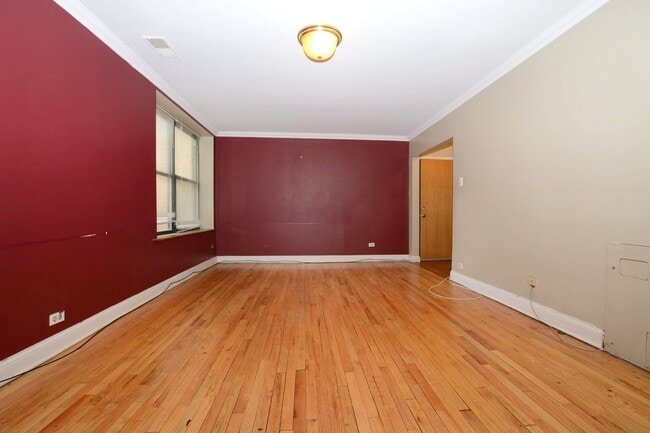 Building Photo - Updated 2bed/1bath Unit in South Shore