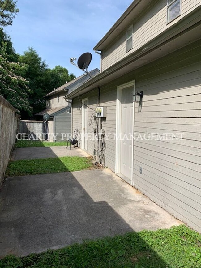 Building Photo - ***Coming soon!!***