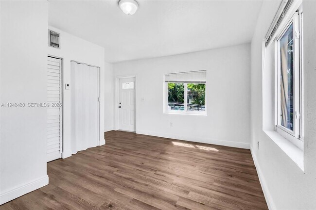 Building Photo - 8329 NW 5th Ave