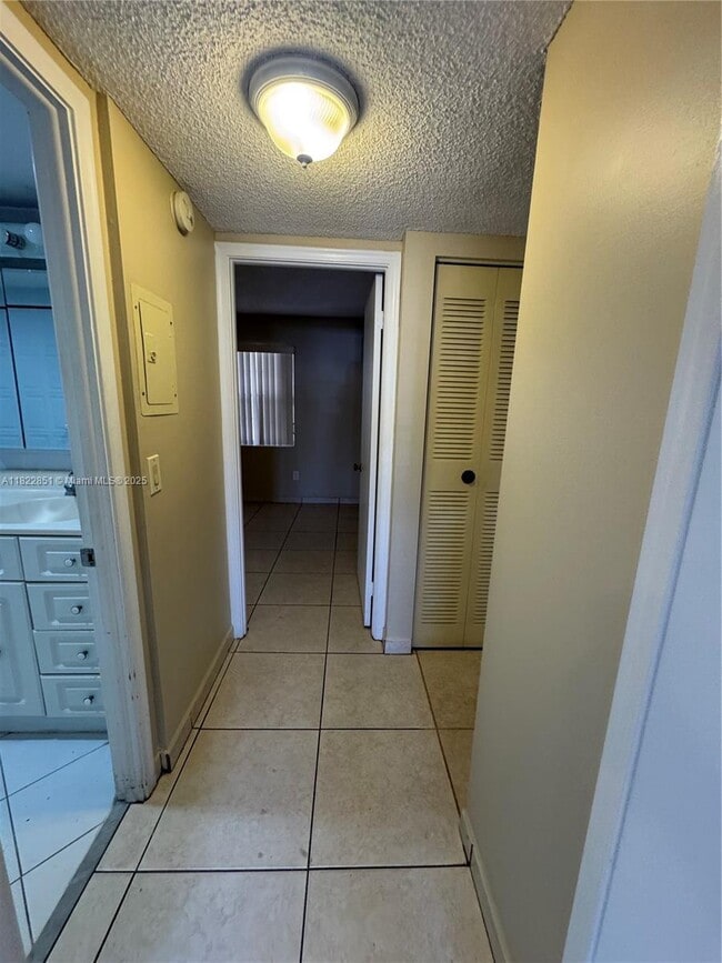 Building Photo - 7747 SW 86th St