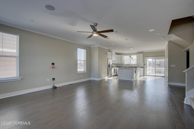 Building Photo - 26 Mariveles Wy