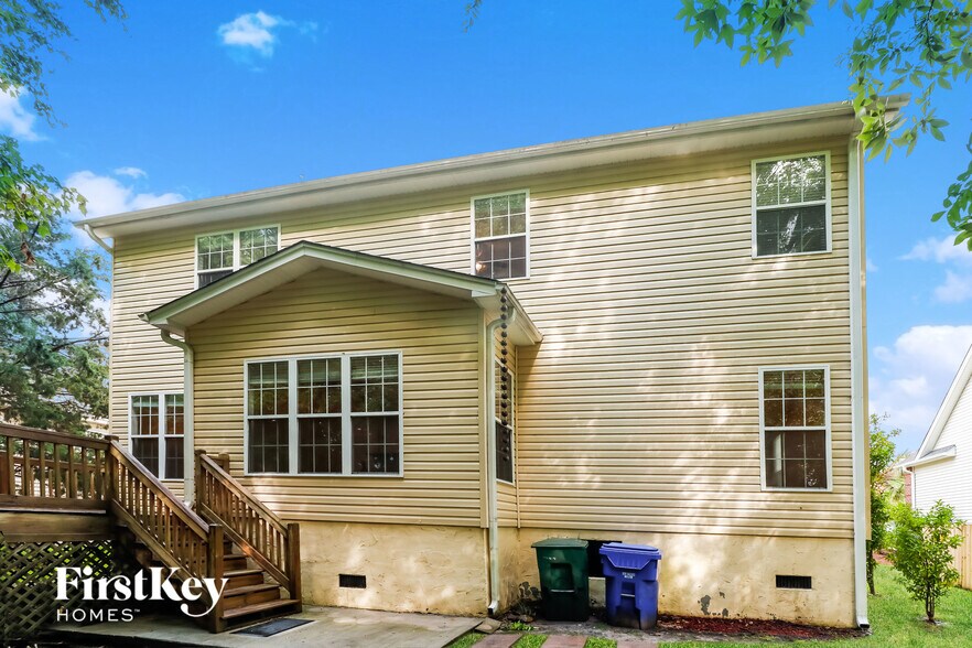 Building Photo - 1033 Bidwell Cir