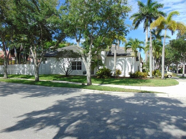 Building Photo - 624 Vista Meadows Dr