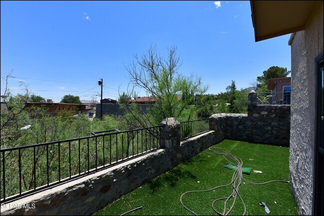 Building Photo - 3212 Canyon Point Ln