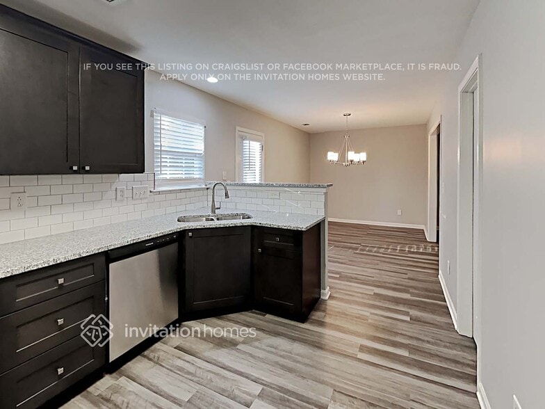 Building Photo - 904 Grass Hollow Ct