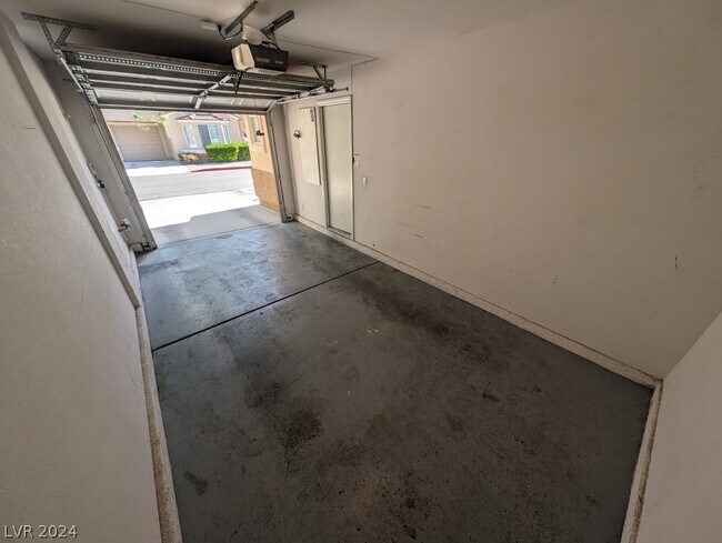 Building Photo - 10388 Poker Alice Ct