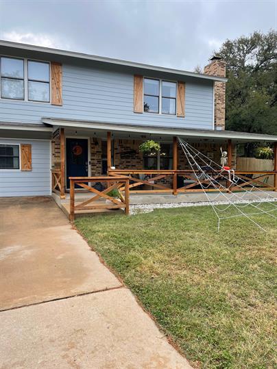 Primary Photo - 710 Bosque Trail