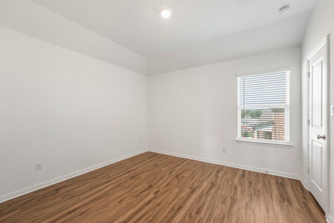 Building Photo - 12201 Perritos Pl