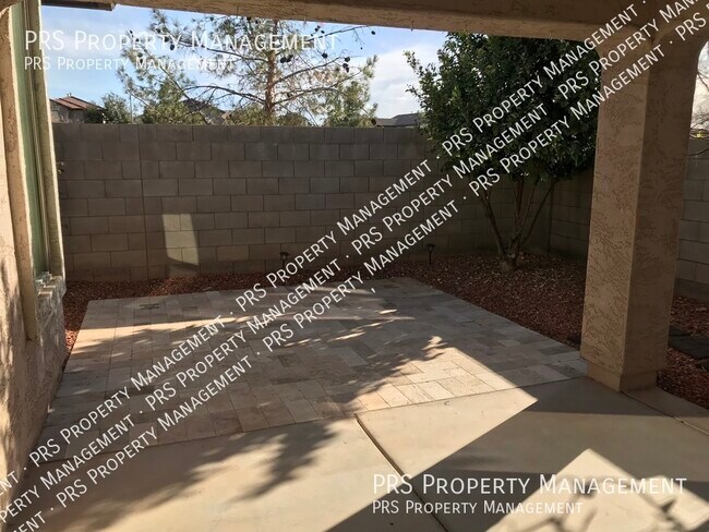 Building Photo - 4135 E Bellerive Dr