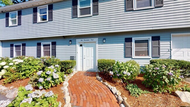 Primary Photo - 10 Riverbank Rd