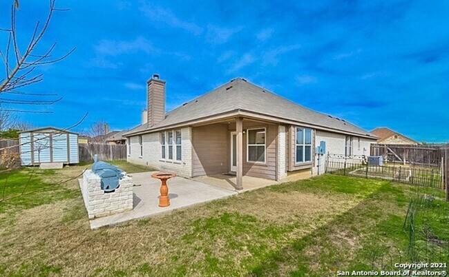 Building Photo - Wonderful Open Floor Plan House