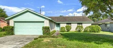 Building Photo - 22118 Meadowhill Dr