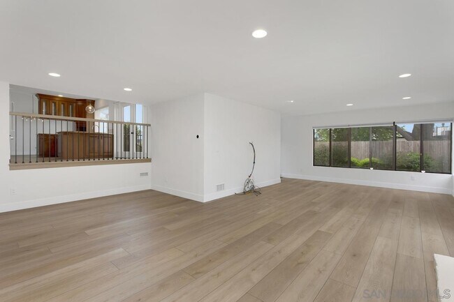 Building Photo - 2460 Oakridge Cove