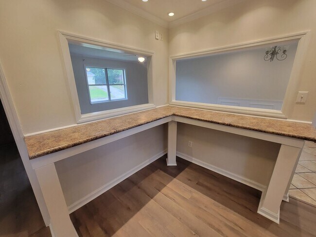 Building Photo - 3513 Wyevale Dr