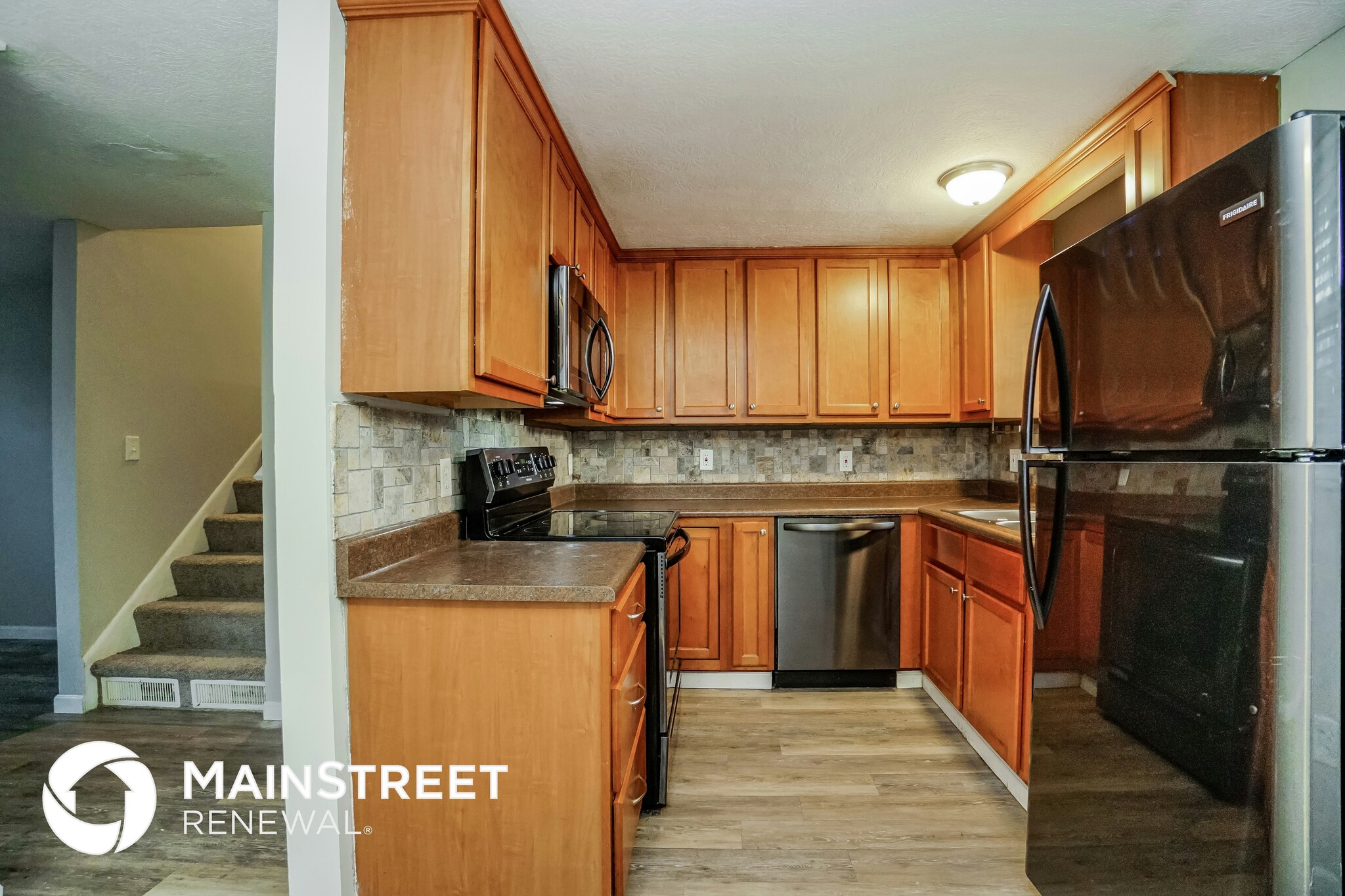 Building Photo - 2258 Majestic Dr W