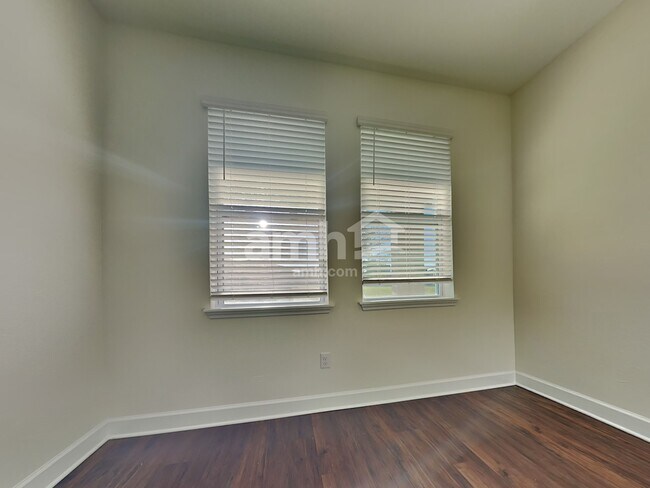 Building Photo - 1177 Walden Pond Dr