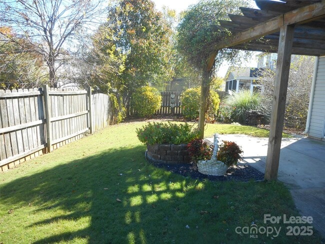 Building Photo - 17207 Overstone Ct