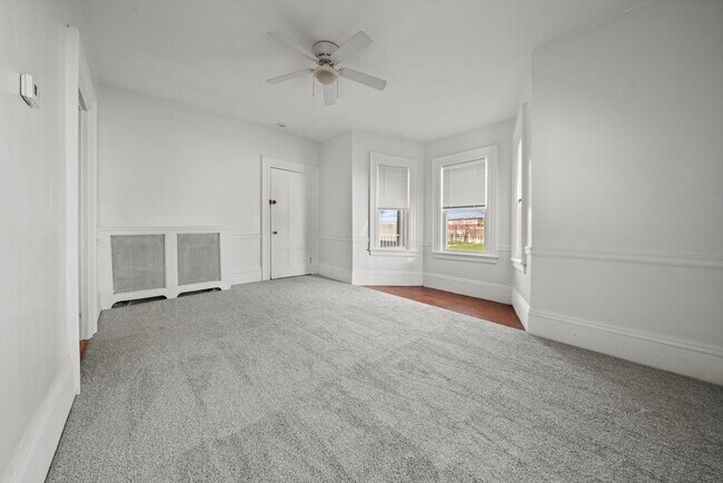 Building Photo - 99 Montvale Ave