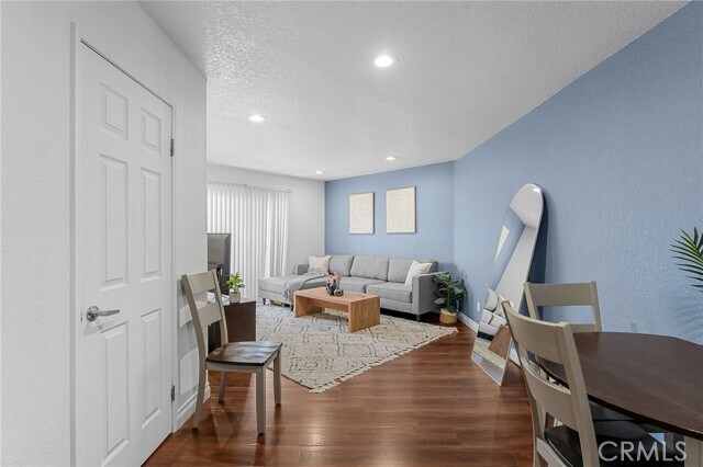 Building Photo - 788 Gianni Dr