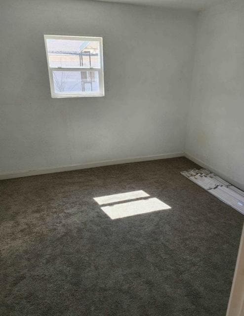 Building Photo - 610 Custer St