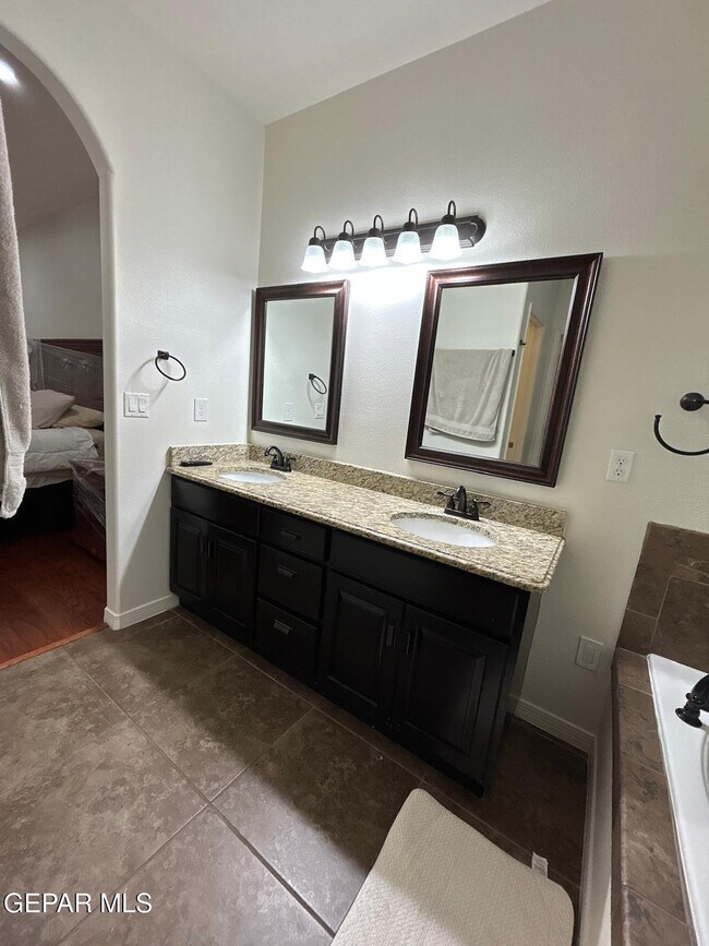 Building Photo - 7349 Skyrocket Dr