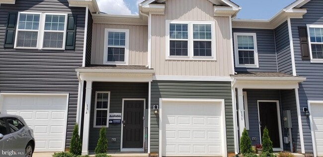 Building Photo - 164 Caterpillar Dr