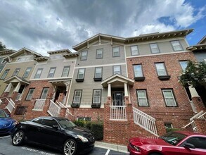 Building Photo - 655 Mead St SE